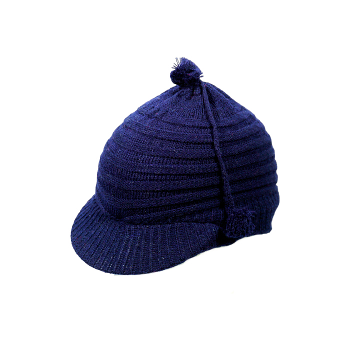 [4745] GORRO DE LANA CON VISERA INFANTIL
