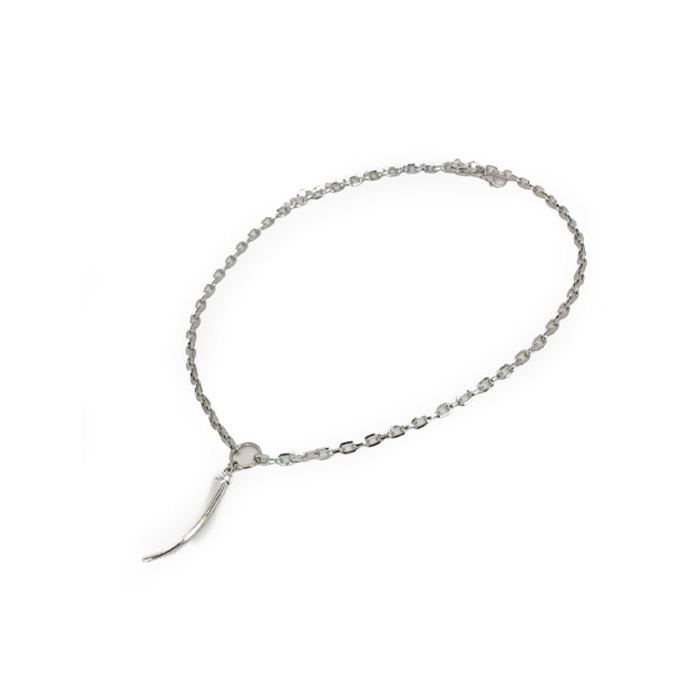COLLAR DE CADENA DIJE DE COLMILLO NIQUEL