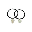 PULSERA DE CUENTAS CON DIJE MUNDO Y AVION.