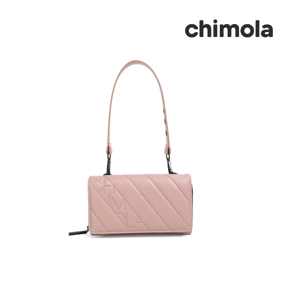 BILLETERA CON TAPA Y CORREA MATELASEE SIMIL CUERO CHIMOLA